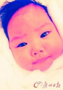 ​朱茵女儿近照曝光，9岁莺莺婴儿肥脸蛋十分可爱，遗憾长相似乎随了黄贯中