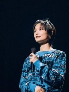 ​范思哲涉华问题，杨幂果断解约，李宇春悄然妥协，互联网真的不会忘记吗？