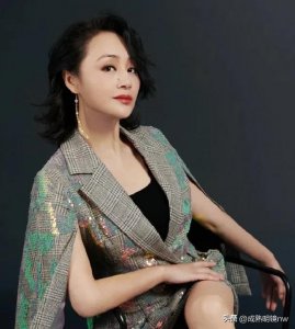 ​才貌双全的曹颖，高贵优雅，楚楚动人的写真照