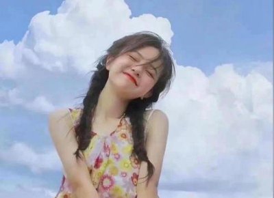 ​为什么男生喜欢摸你的肚子？