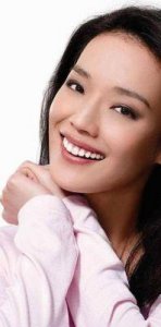 ​舒淇：逆境中的女神，璀璨星途与真挚爱情的传奇人生