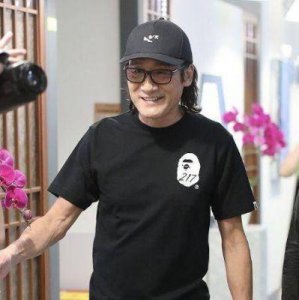​《千面影帝》梁家辉与妻子江嘉年的37年爱情传奇