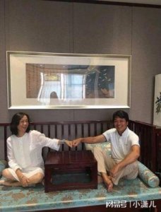 ​任嘉伦与妻子合照曝光，二人的默契与配搭令人羡慕
