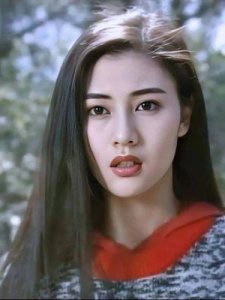 ​李嘉欣照片曝光，容貌变化引发网友热议