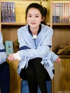 ​李沁恋情被曝光？原来对象是他，网友：早都感觉他们两个有猫腻