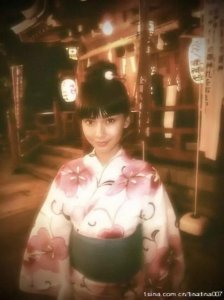 ​Angelababy和服旧照曝光 嫩嫩的她混血颜值洋气甜美