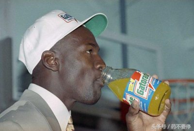 ​四种不同口味Air Jordan 1佳得乐配色曝光，哪一款才是你的菜