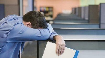 ​辛辛苦苦考进烟草局，结果干了没3个月就溜了！其中原因听了心酸
